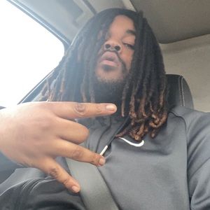 Meet your Posher, Cj